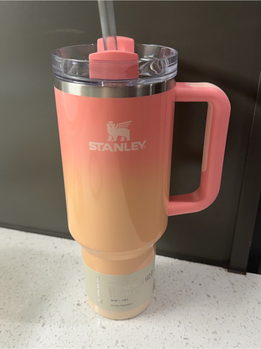 Stanley 40oz Quencher H2.0 FlowState Tumbler Pink Peach Ombre Handle Cup